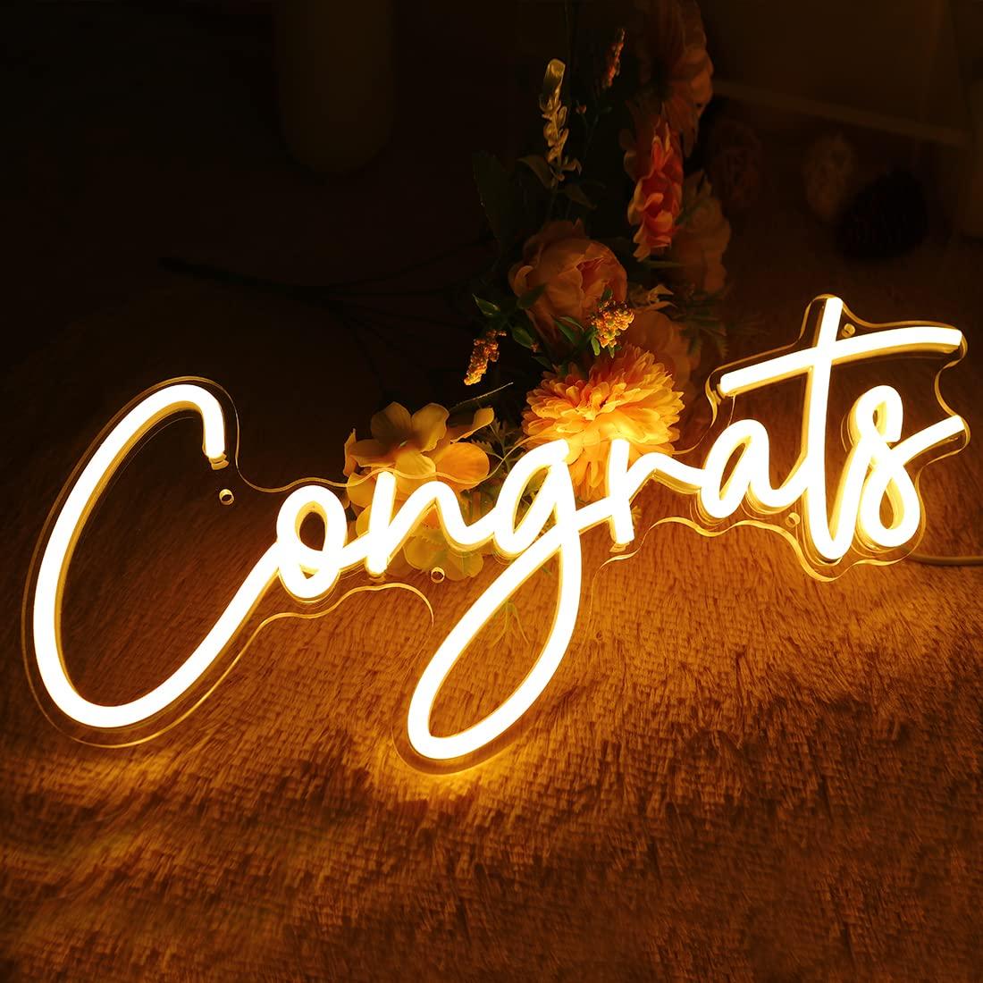 لافتة نيون مكتوب عليها 'تهانين - مراجعة Wedding Led وسعره