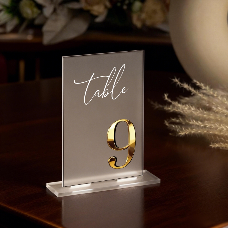 أرقام طاولات من الأكريليك لتزي - مراجعة Table Number Gold وسعره