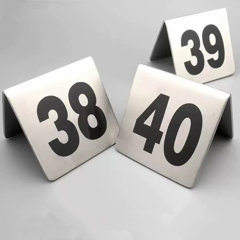 أرقام طاولات من الفولاذ المقاو - مراجعة Table Number Gold وسعره