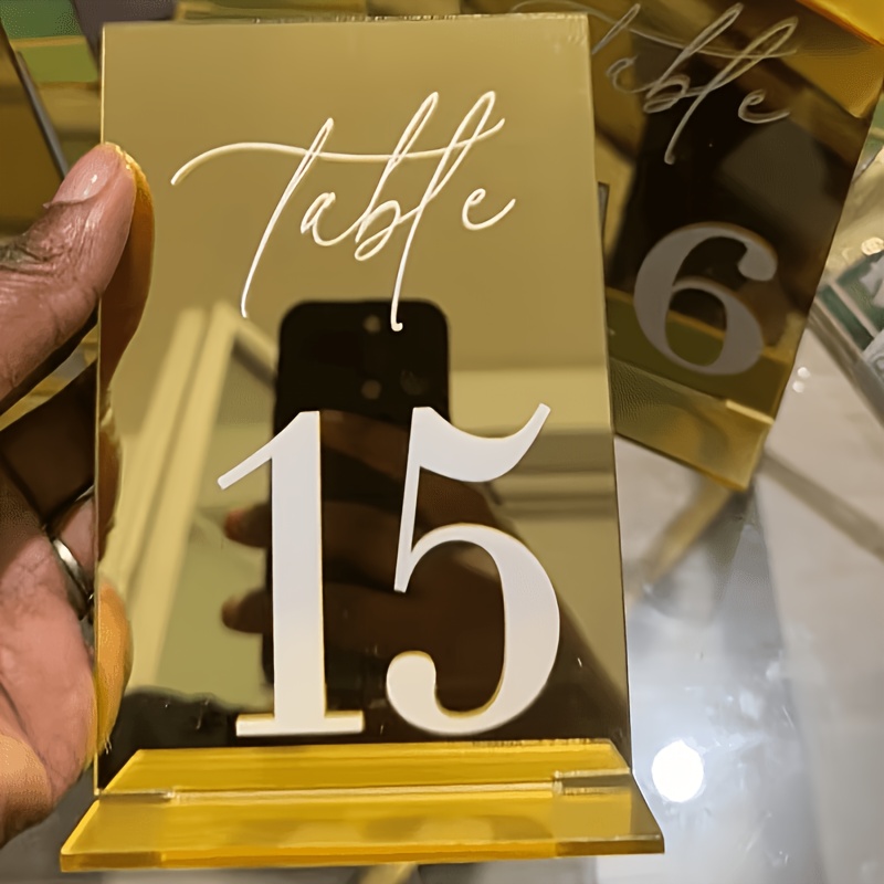 أرقام طاولات من الأكريليك الذه - مراجعة Table Number Gold وسعره